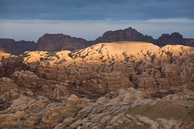 po deszczach start z Wadi Musa w kierunku Huweima
