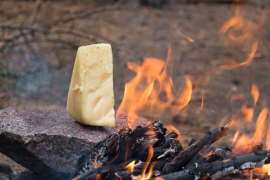 całkiem udana próba zrobienia prawdziwego raclette na bazie sera Džiugas