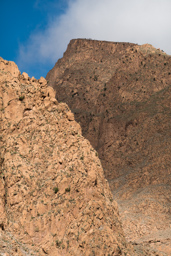 dość szybko krajobraz robi się księżycowy