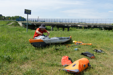 miejsce zrzutu: wieś Bondary zaraz za zbiornikiem Siemianówka, przez który przebiega granica z Białorusią
